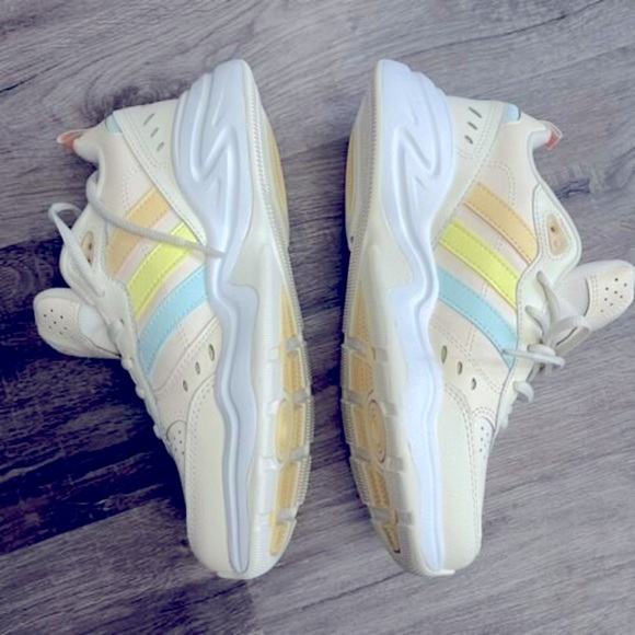 ADIDAS NEO STRUTTER GX6160 MARATHON RUNNING /SNEAKERS Size 6.5, FITS LIKE 7.5 - Picture 2 of 7